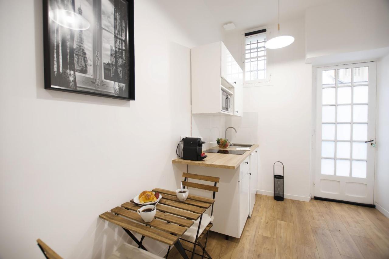 Great Studio Near The Eiffel Tower Paris Exterior foto